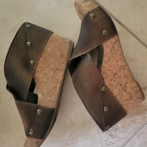 Lucky Wedge Sandals, Size 5